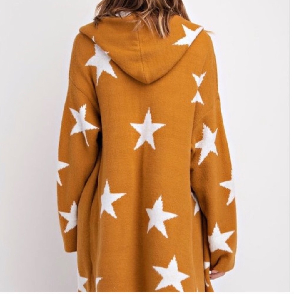 Star Cardigan with Hoodie in Camel/Winter White 🐫 - Picture 2 of 4